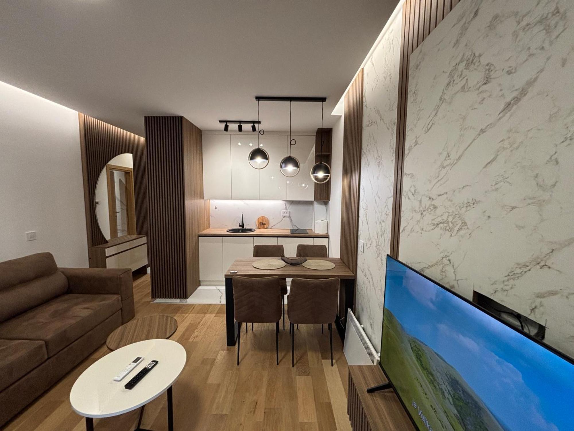 Mount Royal Apartment